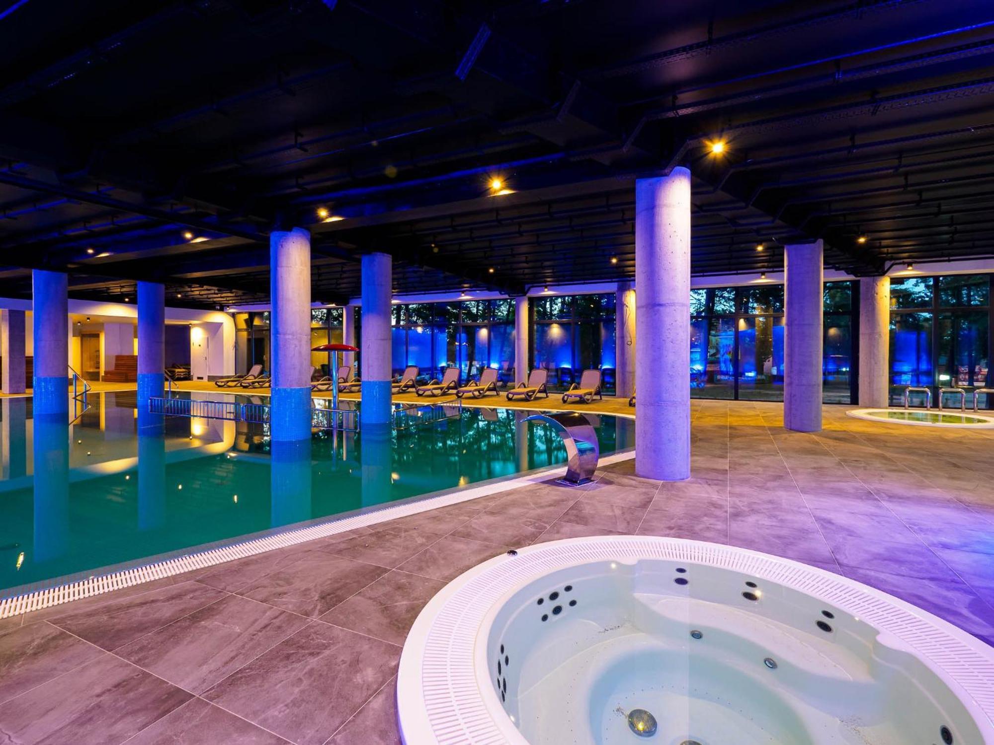 Resort Krol Plaza Spa & Wellness Jarosławiec 外观 照片